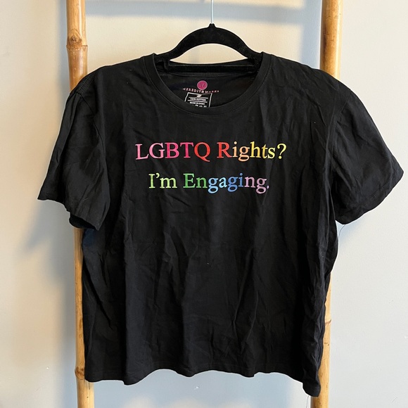 meredith marks LGBTQ rights GLAAD t-shirt | real housewives bravo core | medium - Picture 1 of 6